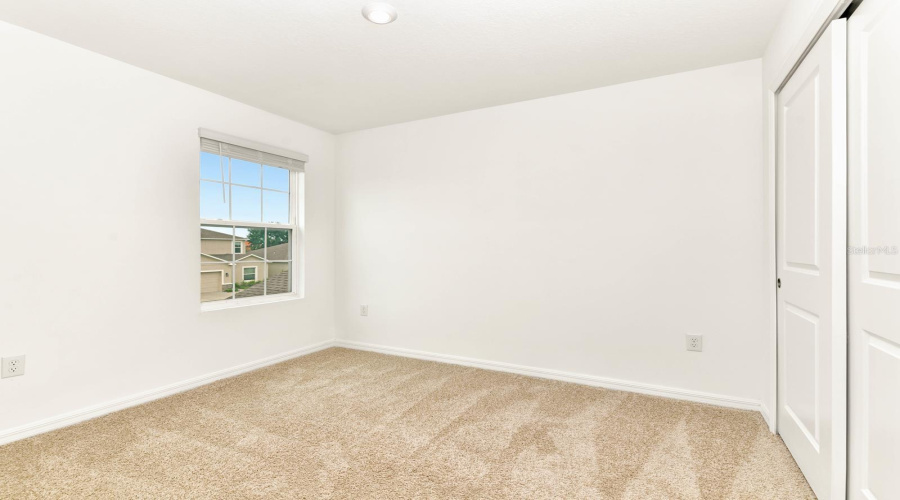 Davenport, Florida 33897, 5 Bedrooms Bedrooms, ,3 Bathroomsbathrooms,Residential,For Sale,Vellacito,Mfro6306086
