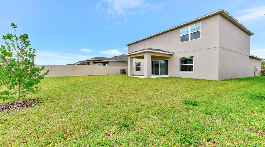 Davenport, Florida 33897, 5 Bedrooms Bedrooms, ,3 Bathroomsbathrooms,Residential,For Sale,Vellacito,Mfro6306086