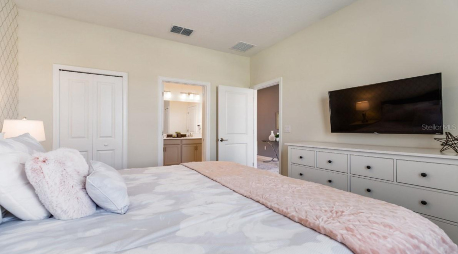 Davenport, Florida 33896, 8 Bedrooms Bedrooms, ,5 Bathroomsbathrooms,Residential,For Sale,Ocean Course,Mfro6303559