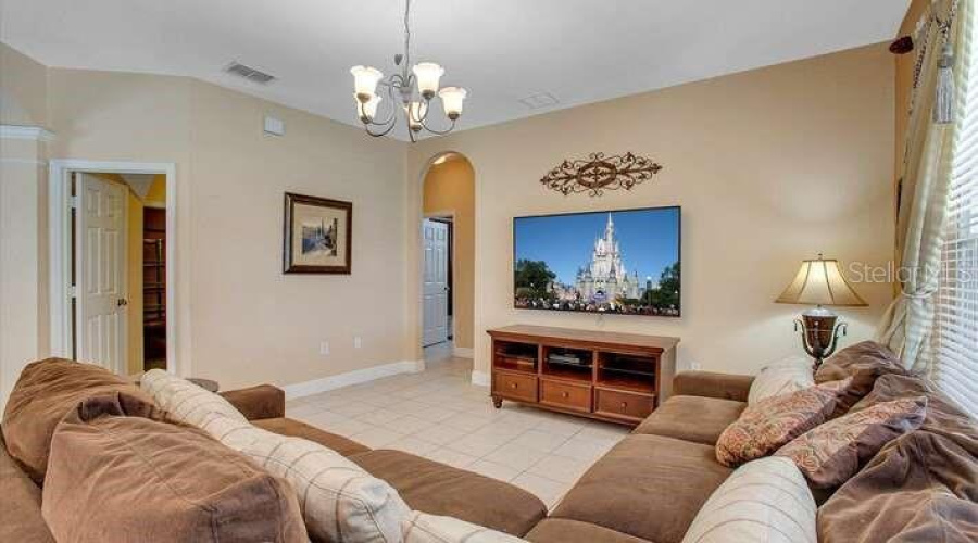Kissimmee, Florida 34747, 6 Bedrooms Bedrooms, ,4 Bathroomsbathrooms,Residential,For Sale,Daulby,Mfro6305808