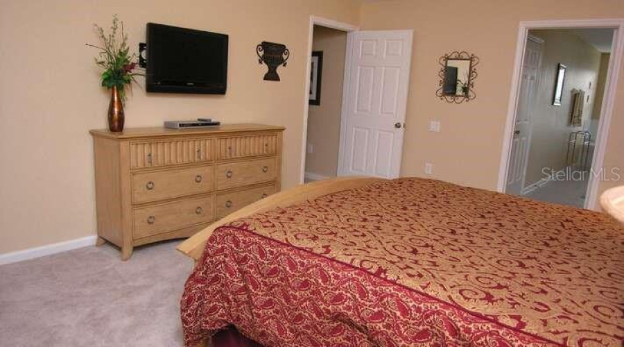Kissimmee, Florida 34747, 6 Bedrooms Bedrooms, ,4 Bathroomsbathrooms,Residential,For Sale,Daulby,Mfro6305808
