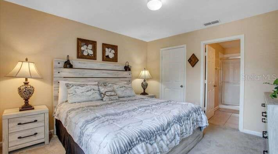 Kissimmee, Florida 34747, 6 Bedrooms Bedrooms, ,4 Bathroomsbathrooms,Residential,For Sale,Daulby,Mfro6305808