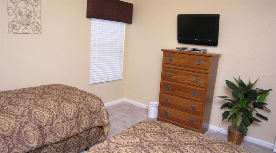 Kissimmee, Florida 34747, 6 Bedrooms Bedrooms, ,4 Bathroomsbathrooms,Residential,For Sale,Daulby,Mfro6305808