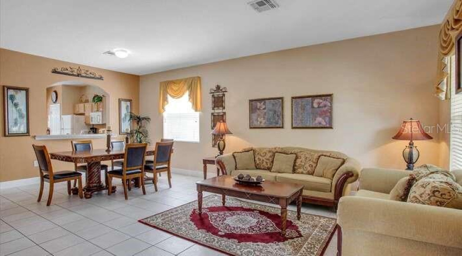 Kissimmee, Florida 34747, 6 Bedrooms Bedrooms, ,4 Bathroomsbathrooms,Residential,For Sale,Daulby,Mfro6305808