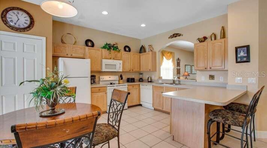 Kissimmee, Florida 34747, 6 Bedrooms Bedrooms, ,4 Bathroomsbathrooms,Residential,For Sale,Daulby,Mfro6305808