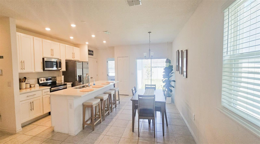 Davenport, Florida 33896, 3 Bedrooms Bedrooms, ,2 Bathroomsbathrooms,Residential,For Sale,Bocavista,Mfro6305790