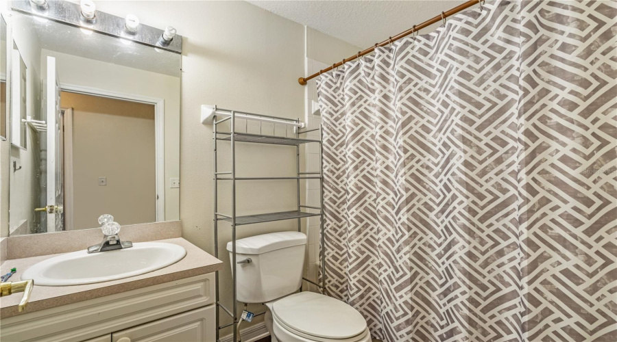 Davenport, Florida 33897, 4 Bedrooms Bedrooms, ,3 Bathroomsbathrooms,Residential,For Sale,Australian,Mfro6305548