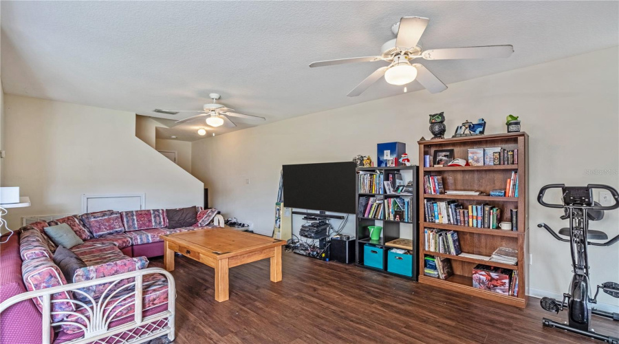 Davenport, Florida 33897, 4 Bedrooms Bedrooms, ,3 Bathroomsbathrooms,Residential,For Sale,Australian,Mfro6305548