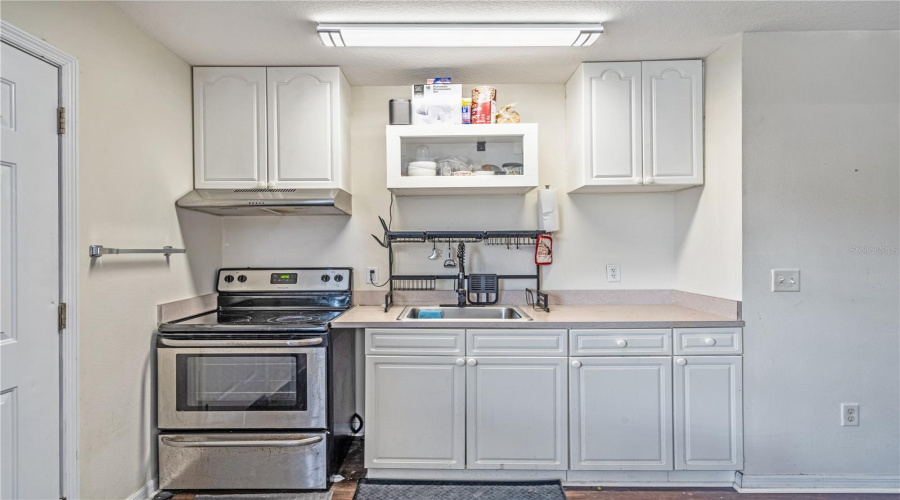 Davenport, Florida 33897, 4 Bedrooms Bedrooms, ,3 Bathroomsbathrooms,Residential,For Sale,Australian,Mfro6305548