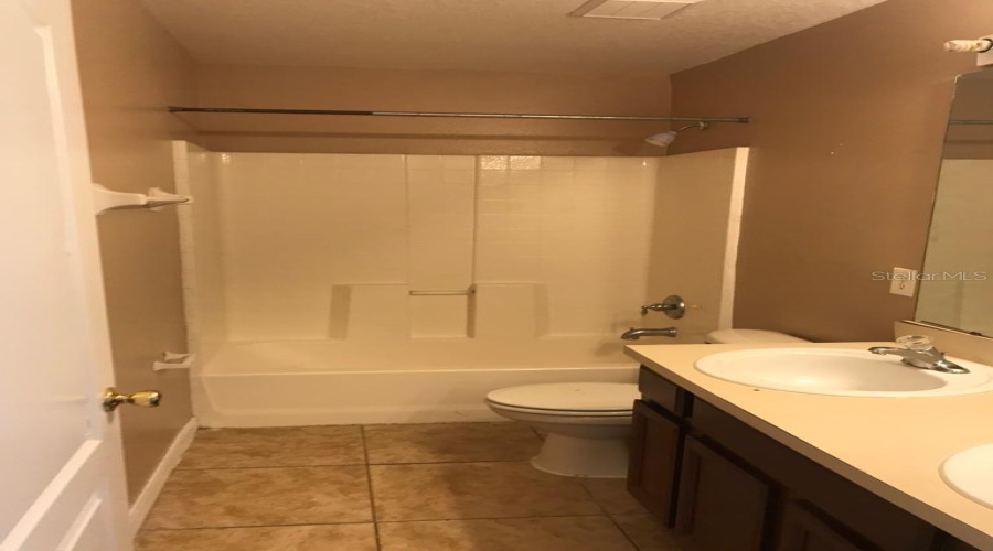 Kissimmee, Florida 34746, 4 Bedrooms Bedrooms, ,2 Bathroomsbathrooms,Residential,For Sale,Westbrook,Mfrs5126253