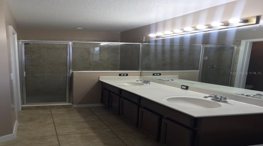 Kissimmee, Florida 34746, 4 Bedrooms Bedrooms, ,2 Bathroomsbathrooms,Residential,For Sale,Westbrook,Mfrs5126253