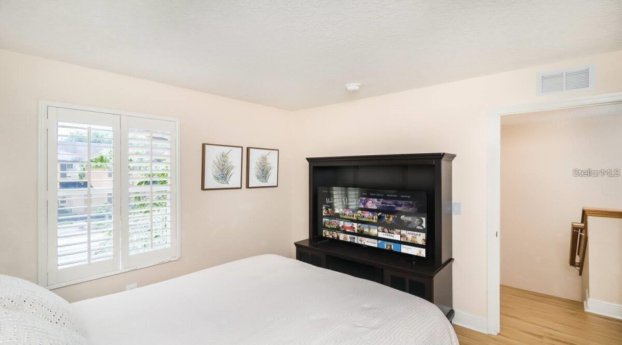 Davenport, Florida 33897, 4 Bedrooms Bedrooms, ,3 Bathroomsbathrooms,Residential,For Sale,Calabria Avenue,Mfro6306250