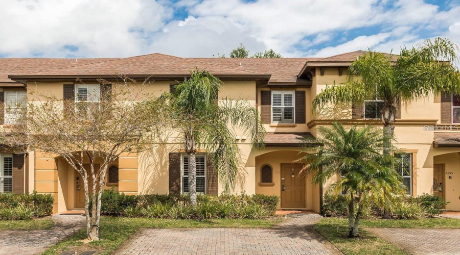 Davenport, Florida 33897, 4 Bedrooms Bedrooms, ,3 Bathroomsbathrooms,Residential,For Sale,Calabria Avenue,Mfro6306250