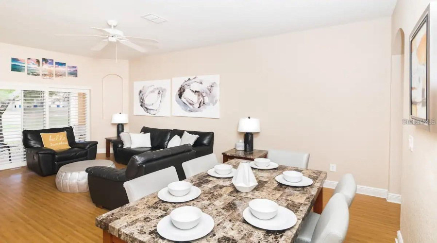 Davenport, Florida 33897, 4 Bedrooms Bedrooms, ,3 Bathroomsbathrooms,Residential,For Sale,Calabria Avenue,Mfro6306250