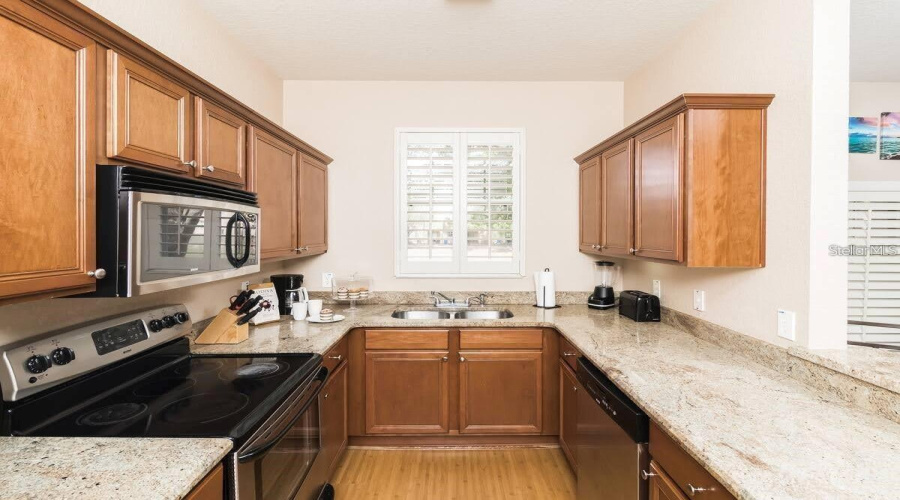 Davenport, Florida 33897, 4 Bedrooms Bedrooms, ,3 Bathroomsbathrooms,Residential,For Sale,Calabria Avenue,Mfro6306250