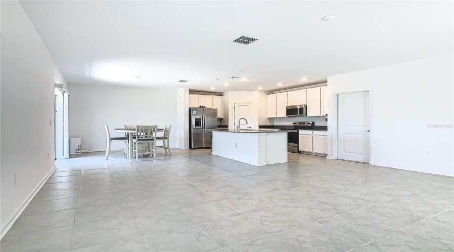 Davenport, Florida 33837, 4 Bedrooms Bedrooms, ,2 Bathroomsbathrooms,Residential,For Sale,Jackson,Mfro6306323