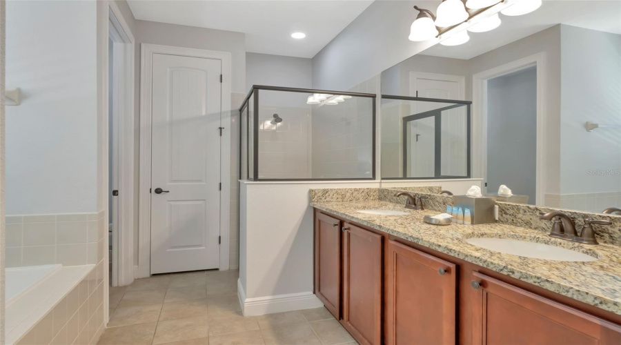 KISSIMMEE, Florida 34747, 11 Bedrooms Bedrooms, ,10 BathroomsBathrooms,Residential,For Sale,WILMINGTON,0,MFRO6305196