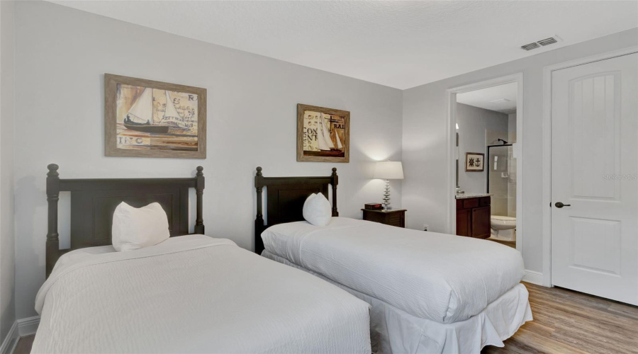 KISSIMMEE, Florida 34747, 10 Bedrooms Bedrooms, ,10 BathroomsBathrooms,Residential,For Sale,MARKER,0,MFRO6305159