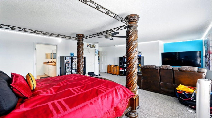 KISSIMMEE, Florida 34746, 4 Bedrooms Bedrooms, ,2 BathroomsBathrooms,Residential,For Sale,BOATING,0,MFRO6306353