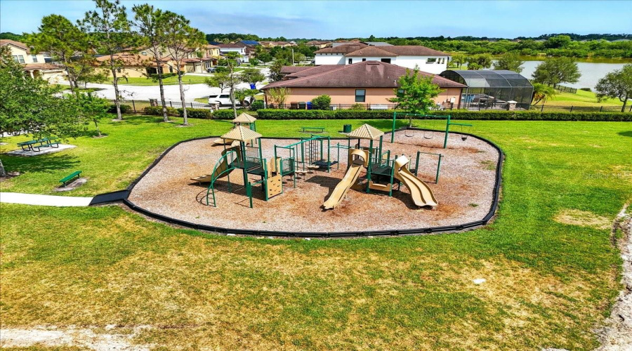 KISSIMMEE, Florida 34746, 4 Bedrooms Bedrooms, ,2 BathroomsBathrooms,Residential,For Sale,BOATING,0,MFRO6306353
