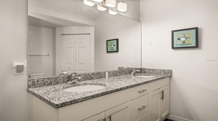 KISSIMMEE, Florida 34746, 3 Bedrooms Bedrooms, ,2 BathroomsBathrooms,Residential,For Sale,EDENSHIRE,0,MFRS5125153
