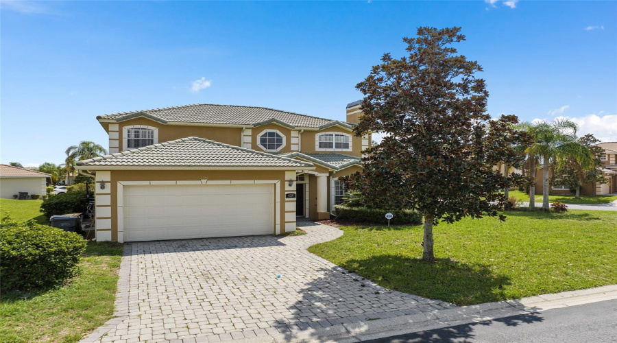 Davenport, Florida 33897, 5 Bedrooms Bedrooms, ,7 Bathroomsbathrooms,Residential,For Sale,Vista Loop,Mfro6306396