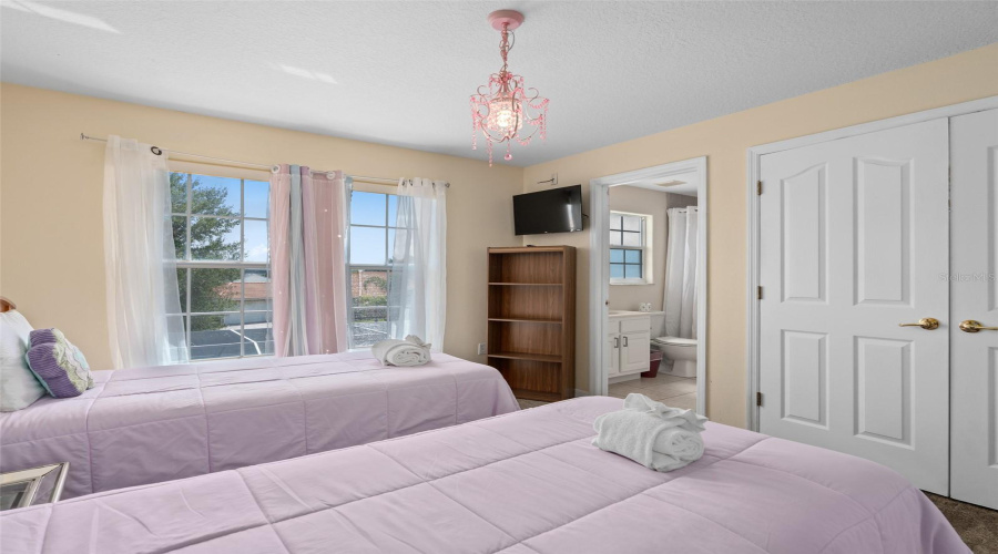 Davenport, Florida 33897, 5 Bedrooms Bedrooms, ,7 Bathroomsbathrooms,Residential,For Sale,Vista Loop,Mfro6306396