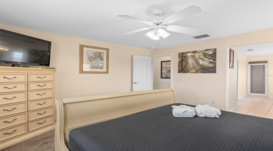 Davenport, Florida 33897, 5 Bedrooms Bedrooms, ,7 Bathroomsbathrooms,Residential,For Sale,Vista Loop,Mfro6306396