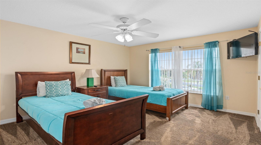 Davenport, Florida 33897, 5 Bedrooms Bedrooms, ,7 Bathroomsbathrooms,Residential,For Sale,Vista Loop,Mfro6306396