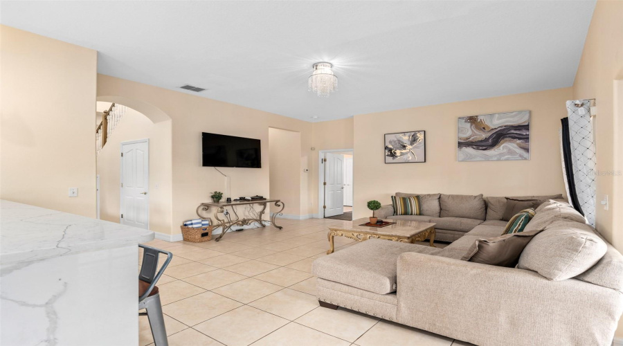 Davenport, Florida 33897, 5 Bedrooms Bedrooms, ,7 Bathroomsbathrooms,Residential,For Sale,Vista Loop,Mfro6306396