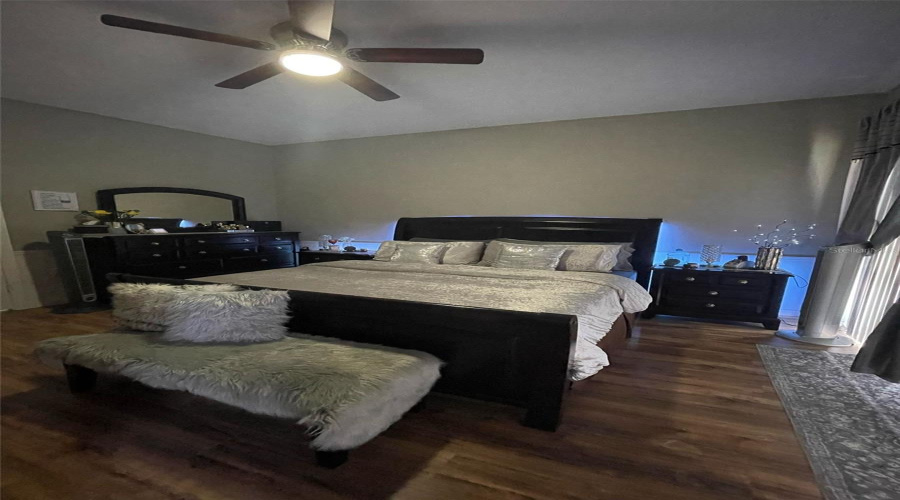 Davenport, Florida 33837, 5 Bedrooms Bedrooms, ,3 Bathroomsbathrooms,Residential,For Sale,Cadiz,Mfro6306382