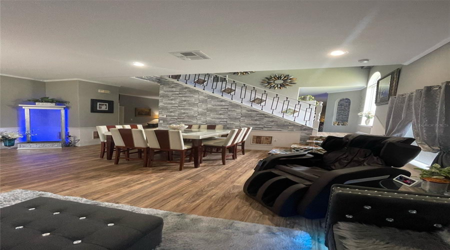 Davenport, Florida 33837, 5 Bedrooms Bedrooms, ,3 Bathroomsbathrooms,Residential,For Sale,Cadiz,Mfro6306382