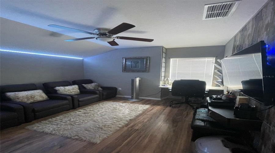 Davenport, Florida 33837, 5 Bedrooms Bedrooms, ,3 Bathroomsbathrooms,Residential,For Sale,Cadiz,Mfro6306382