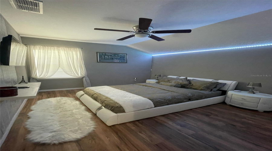 Davenport, Florida 33837, 5 Bedrooms Bedrooms, ,3 Bathroomsbathrooms,Residential,For Sale,Cadiz,Mfro6306382