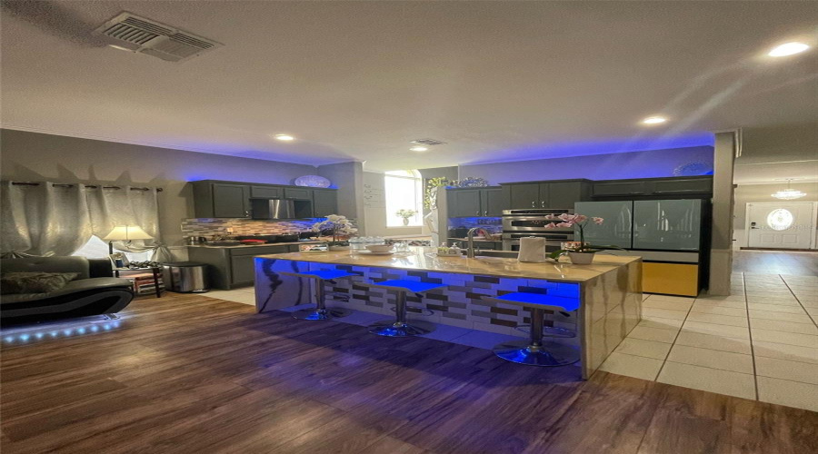Davenport, Florida 33837, 5 Bedrooms Bedrooms, ,3 Bathroomsbathrooms,Residential,For Sale,Cadiz,Mfro6306382