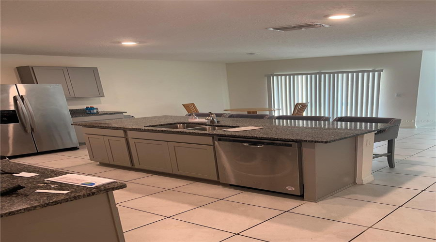 Davenport, Florida 33837, 4 Bedrooms Bedrooms, ,2 Bathroomsbathrooms,Residential,For Sale,Buckeye,Mfrs5126330