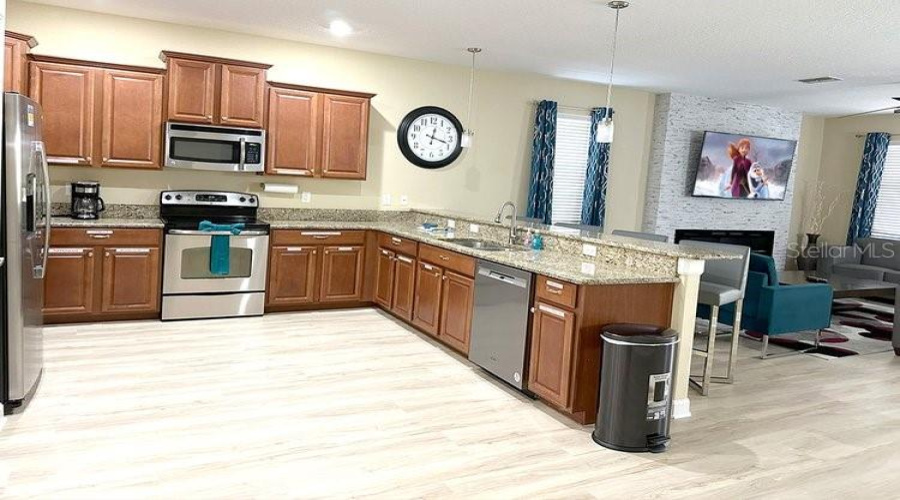Champions Gate, Florida 33896, 9 Bedrooms Bedrooms, ,5 Bathroomsbathrooms,Residential,For Sale,Moon Valley Dr,Mfro6306328