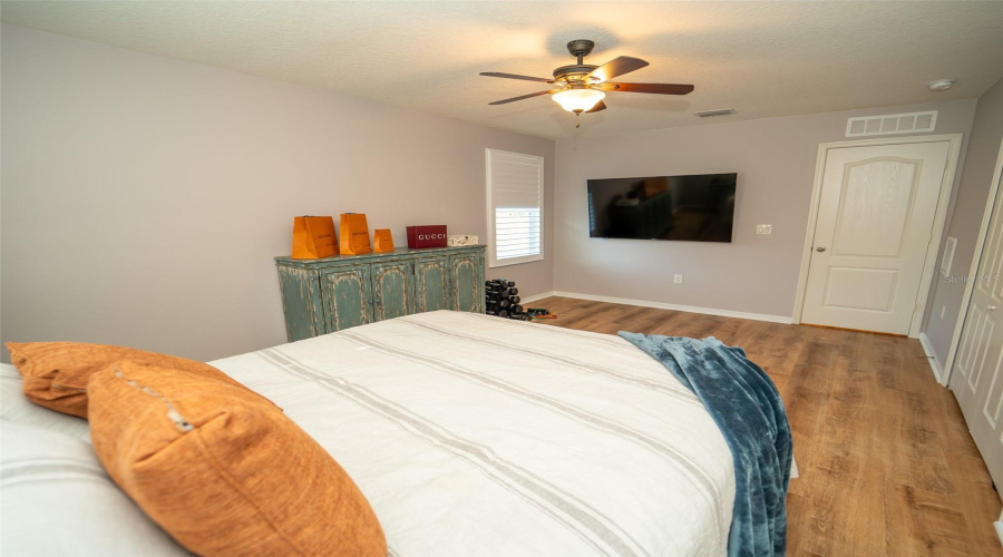 Orlando, Florida 32836, 4 Bedrooms Bedrooms, ,3 Bathroomsbathrooms,Residential,For Sale,Chateaubriand,Mfro6304466