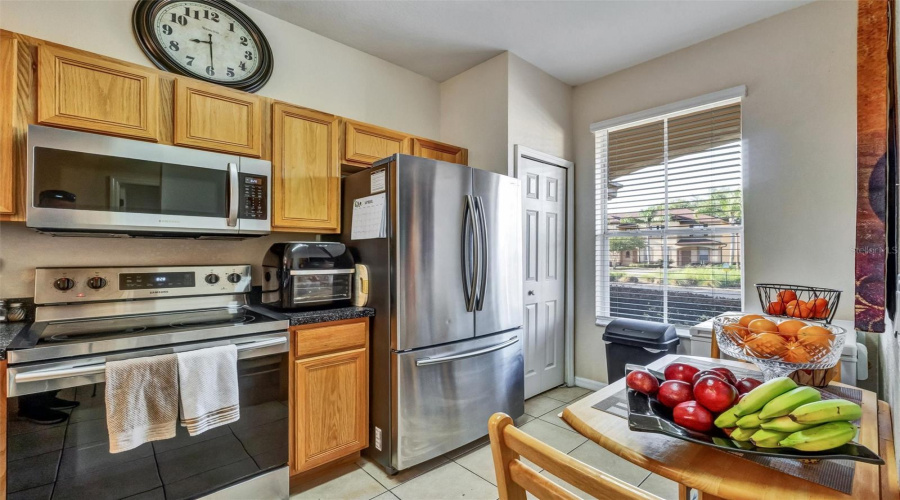 Davenport, Florida 33897, 4 Bedrooms Bedrooms, ,3 Bathroomsbathrooms,Residential,For Sale,Napoli,Mfro6306582
