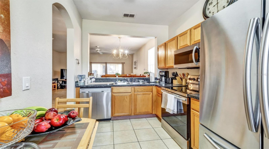 Davenport, Florida 33897, 4 Bedrooms Bedrooms, ,3 Bathroomsbathrooms,Residential,For Sale,Napoli,Mfro6306582