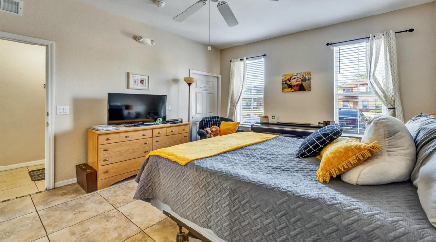 Davenport, Florida 33897, 4 Bedrooms Bedrooms, ,3 Bathroomsbathrooms,Residential,For Sale,Napoli,Mfro6306582