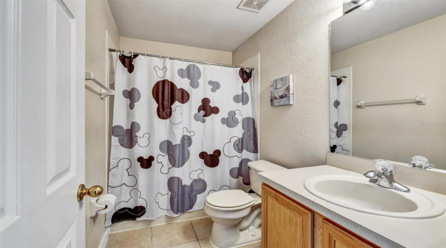 Davenport, Florida 33897, 4 Bedrooms Bedrooms, ,3 Bathroomsbathrooms,Residential,For Sale,Napoli,Mfro6306582