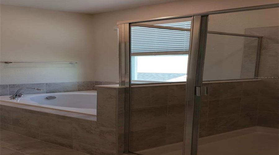 Davenport, Florida 33896, 3 Bedrooms Bedrooms, ,2 Bathroomsbathrooms,Residential,For Sale,Ocean Course,Mfro6306622