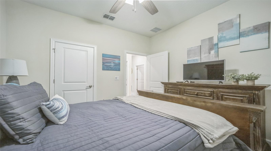 Davenport, Florida 33897, 3 Bedrooms Bedrooms, ,2 Bathroomsbathrooms,Residential,For Sale,Fallen Oak,Mfro6306731