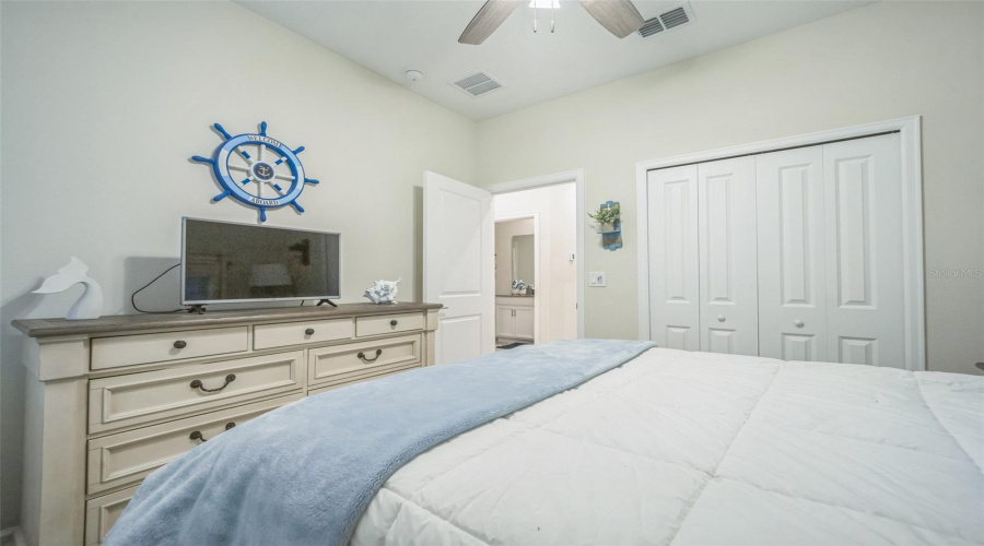 Davenport, Florida 33897, 3 Bedrooms Bedrooms, ,2 Bathroomsbathrooms,Residential,For Sale,Fallen Oak,Mfro6306731