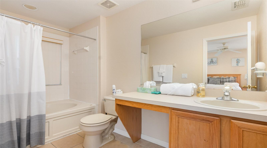 Davenport, Florida 33897, 4 Bedrooms Bedrooms, ,3 Bathroomsbathrooms,Residential,For Sale,Napoli,Mfrtb8382805