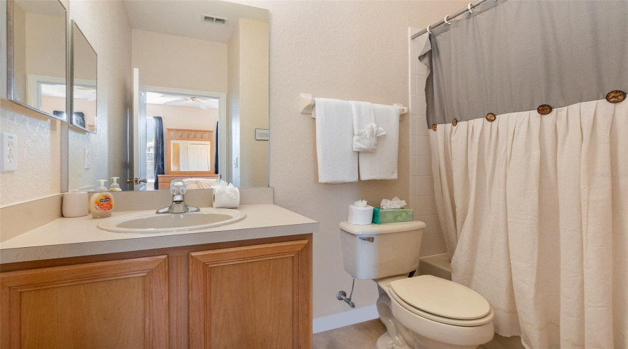 Davenport, Florida 33897, 4 Bedrooms Bedrooms, ,3 Bathroomsbathrooms,Residential,For Sale,Napoli,Mfrtb8382805