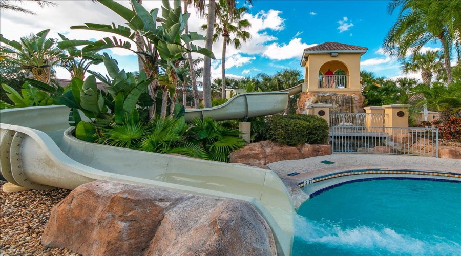 DAVENPORT, Florida 33897, 4 Bedrooms Bedrooms, ,3 BathroomsBathrooms,Residential,For Sale,NAPOLI,0,MFRTB8382805