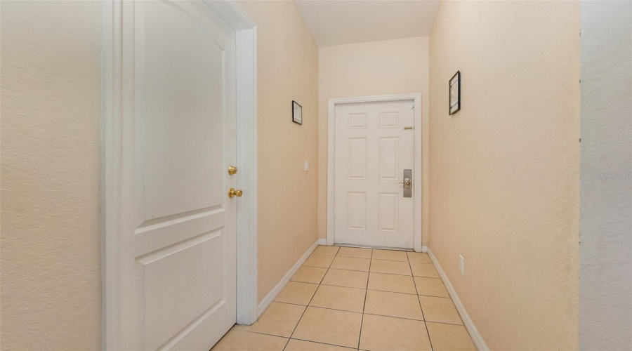 Davenport, Florida 33897, 4 Bedrooms Bedrooms, ,3 Bathroomsbathrooms,Residential,For Sale,Napoli,Mfrtb8382805