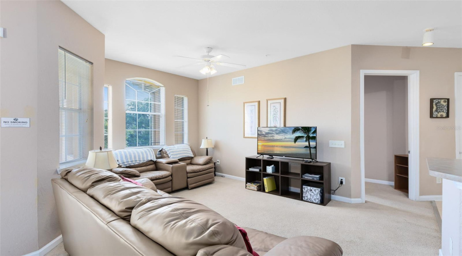 Davenport, Florida 33896, 2 Bedrooms Bedrooms, ,2 Bathroomsbathrooms,Residential,For Sale,Terrace Ridge,Mfro6303919